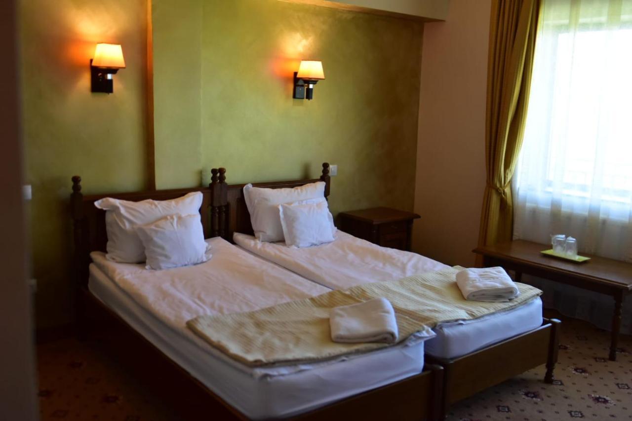 Bellavista Brasov Hotel Sacele Luaran gambar